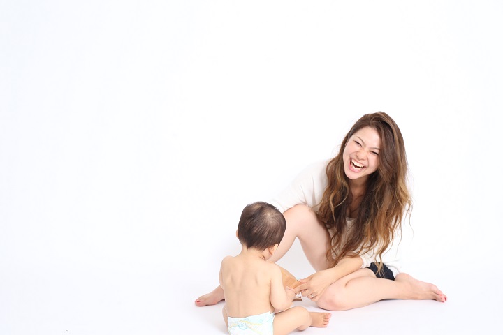 身体の声を親子で聞こう！笑顔になれる”ベビトレヨガ”
