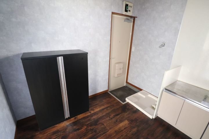 babbd4cf-fdd0-4c9a-8cfa-8ec85fe017f6.jpg